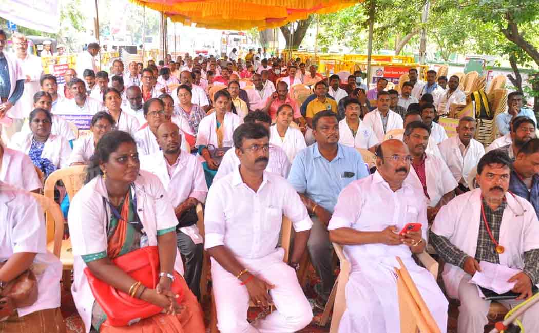 jayakumar supported temporary veterinary assistant surgeon