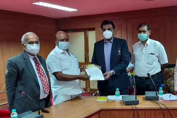 Health officials of the Tamil Nadu government inspect the Raja Muthiah Medical College ..!