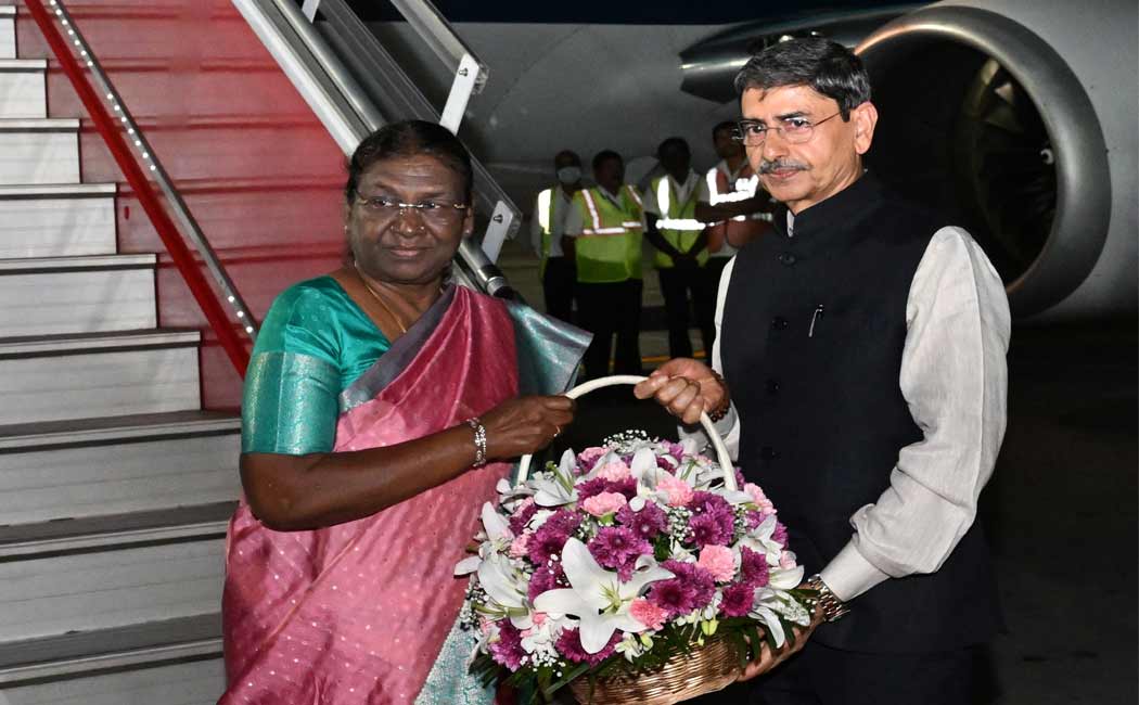 President visiting Chennai Welcome with books