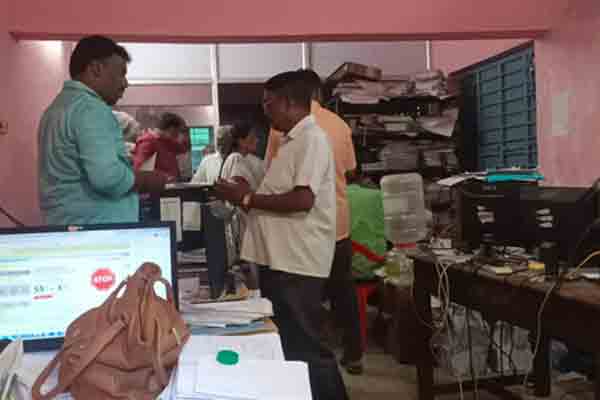 Anti corruption department raid Project Manager in the Inquiry