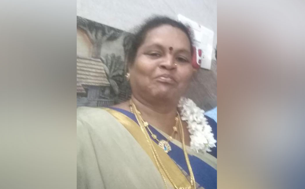 4th class school girl was burned head teacher her face with firestick
