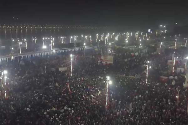 CM Yogi Adityanath explained about Congestion at Kumbh Mela