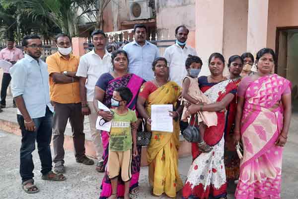 Annamalai University administration, 10 years without making an employee as job permanent !!