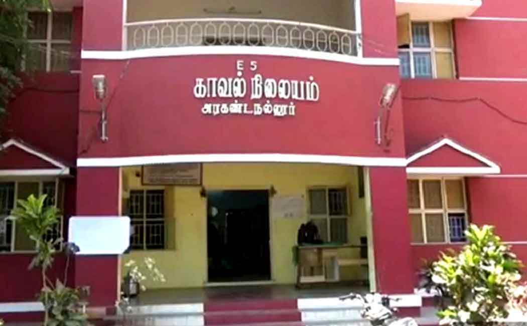 Wife complains that husband passed away in police attack?