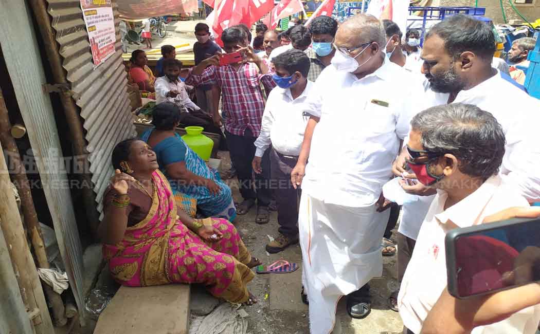 CPM Secretary of State Balakrishnan visits Puliyanthoppu apartment building