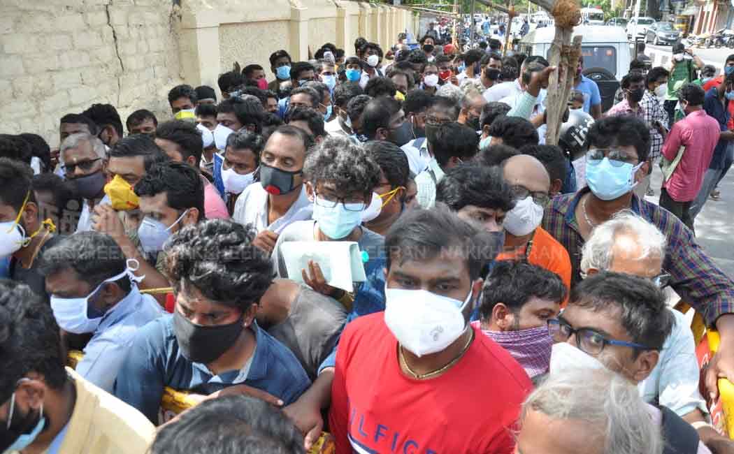 Over Crowd to Remtacivir drug!