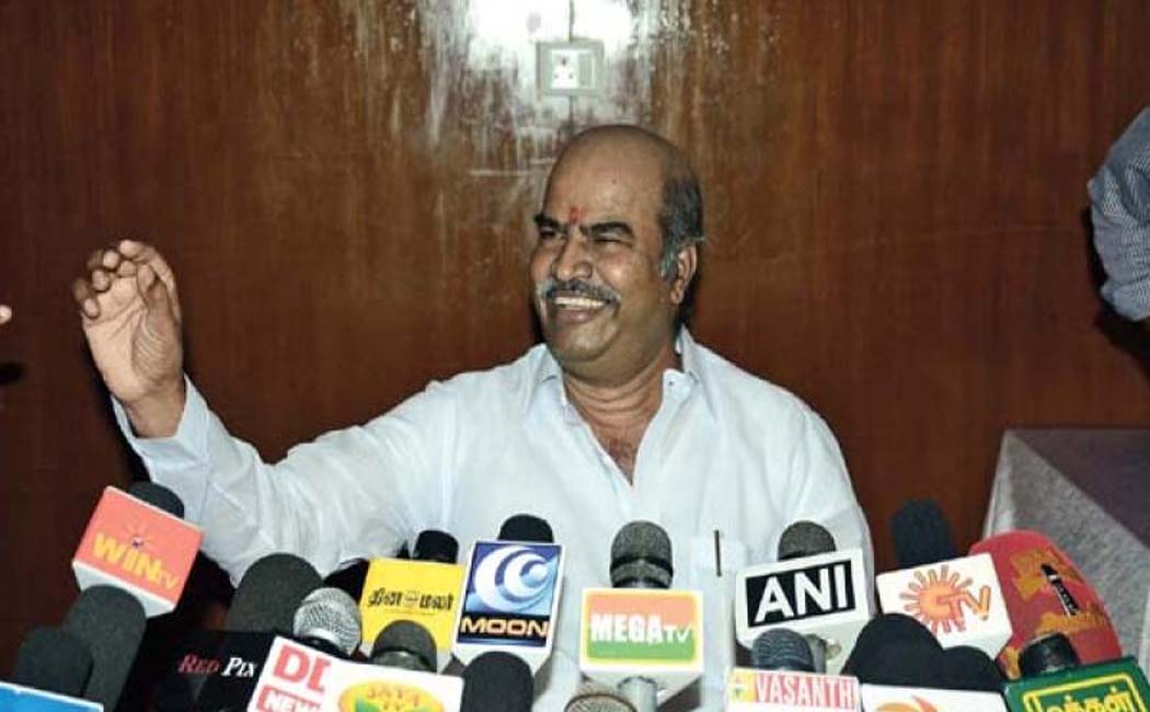 TAMILNADU CM EDAPPADI PALANISAMY MEET CONGREE FORMER MP THANGABALU