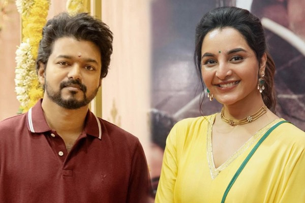 manju warrier to join vijay vinoth thalapathy 69