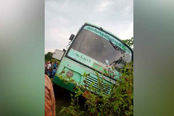 A government bus that crashed into a mountain road in salem