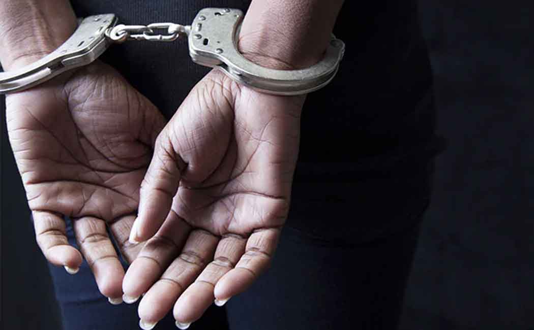 Police arrest teenagers for threw lighting firecrackers