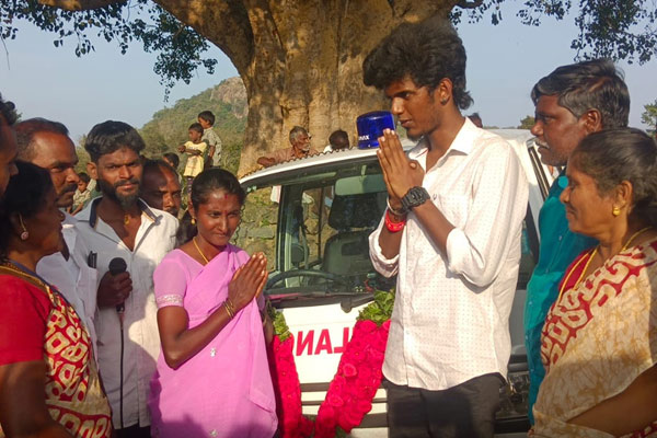 bala gives ambulance to tirupathur district peoples