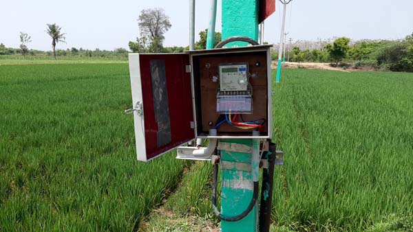 Agricultural electrical connection
