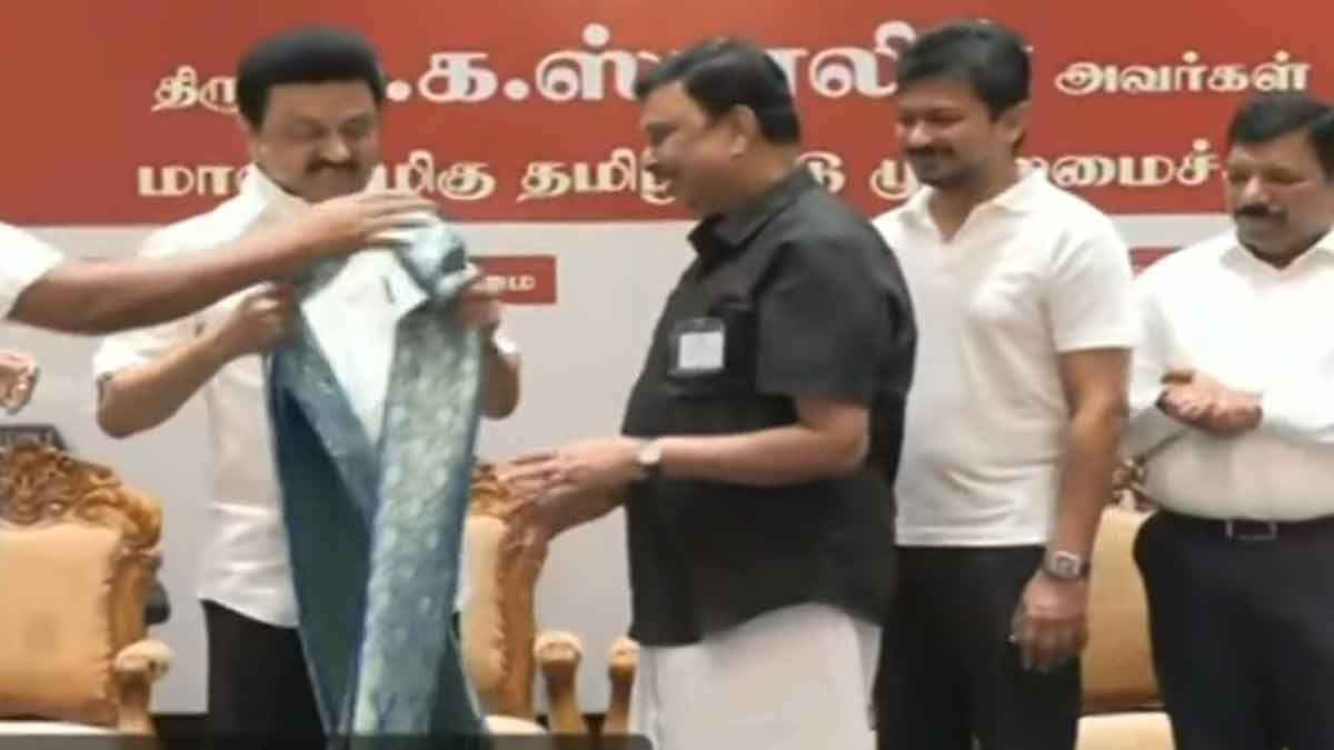 Thiruvalluvar Day; 10 people felicitated with awards