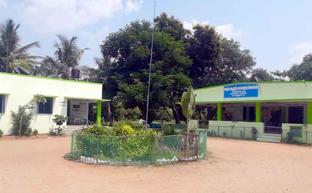 Villagers demand the Chief Minister to turn the primary health center into a hospital to save lives immediately
