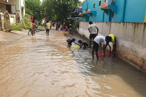 Flooding in the Thenpennai River has decreased