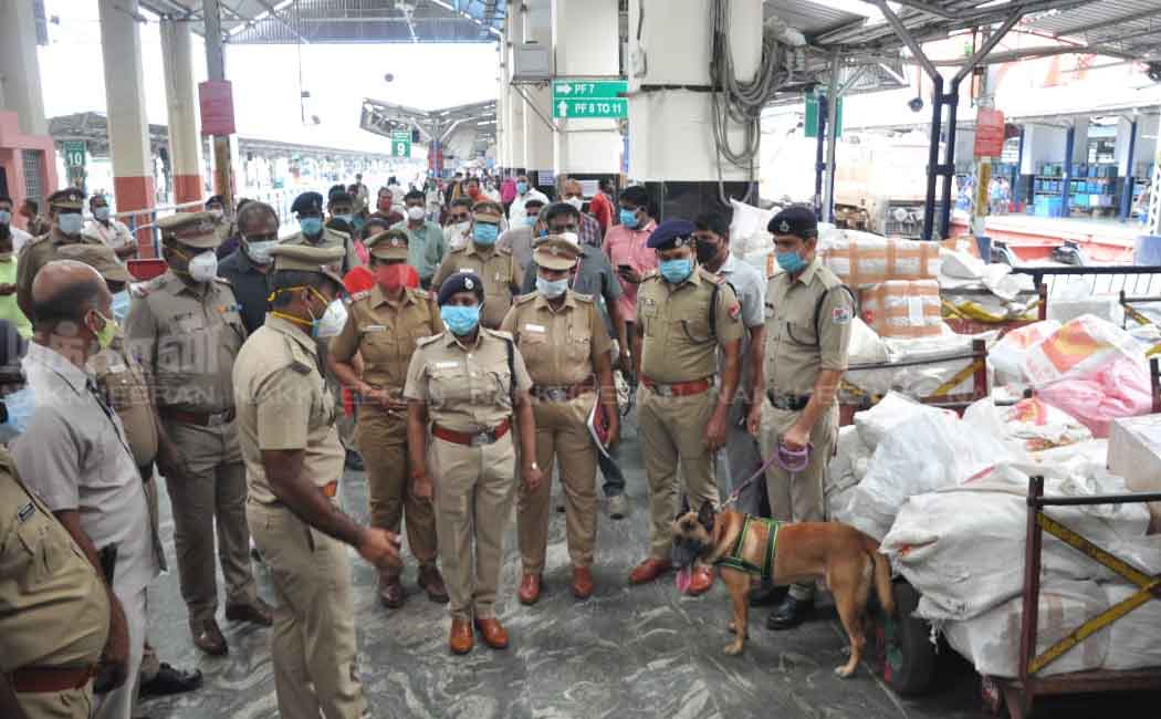 Police officials visit security