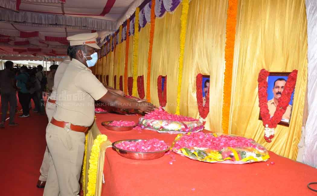Commissioner of Police Shankar Jival pays tribute to coroners passes away by Corona .. (Pictures)