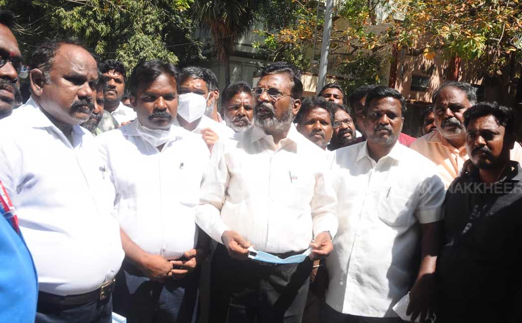 Thirumavalavan MP pays tribute to Shanthan (Pictures)
