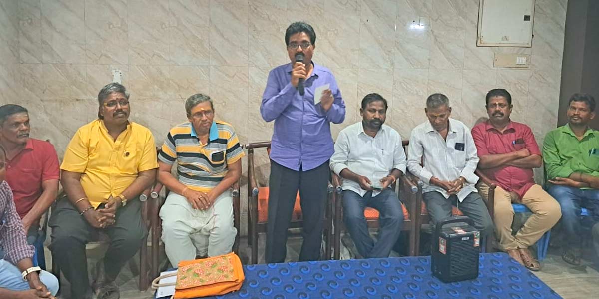 Non-stopping trains- decision to hold protest led by Thiruma