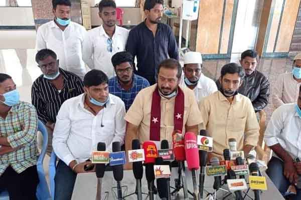 “Manimandapam for Marudanayakm! Seat in the name of Kaviko! ” - Tamimun Ansari