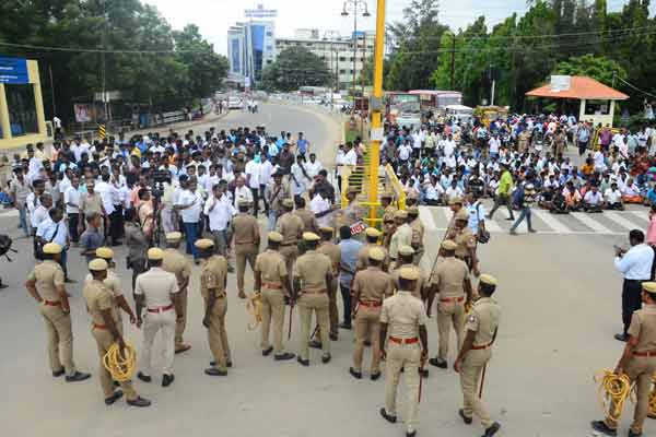 Sivalapperi issue Assembly Speaker Appavu made conversation