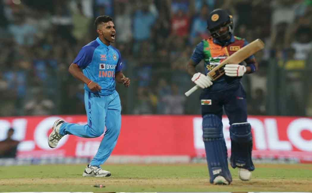 Shivam mavi who scattered Sri Lanka; India won the match