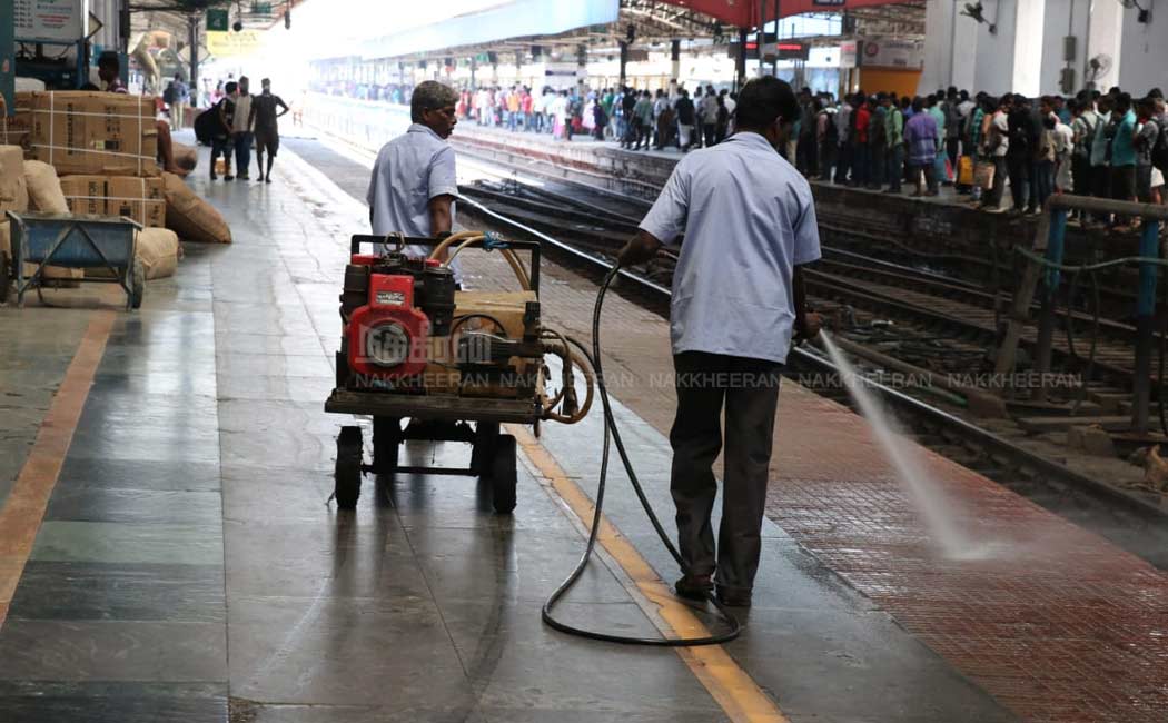 Corona safety arrangements at Railway stations