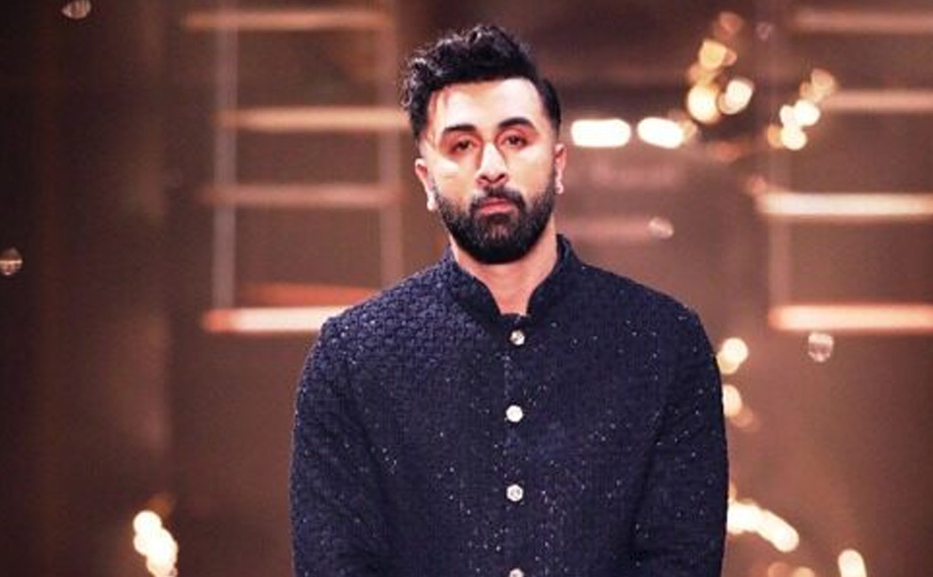 Ranbir Kapoor summoned by ED