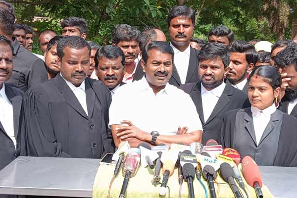 Seeman says Vijay is wrong
