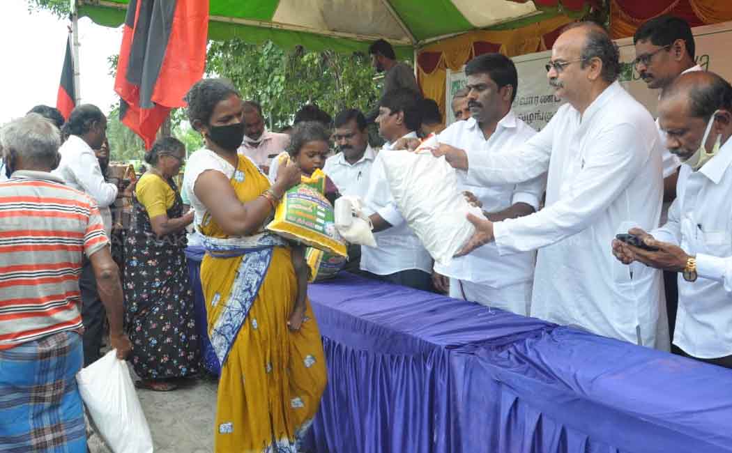 Egmore legislator donates relief items