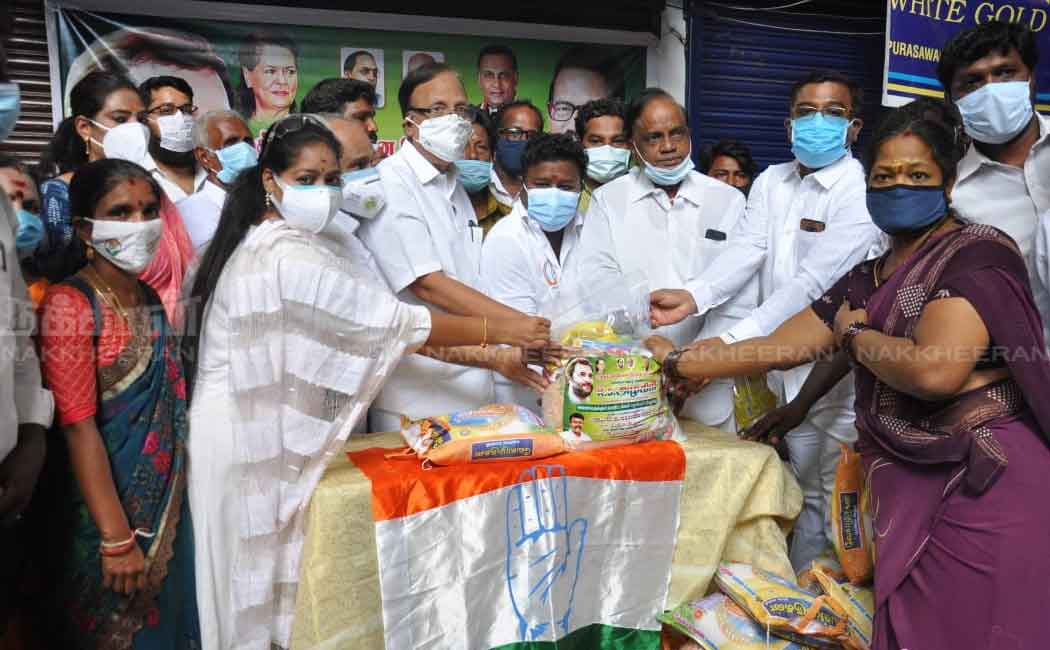 Congressmen who provided relief items