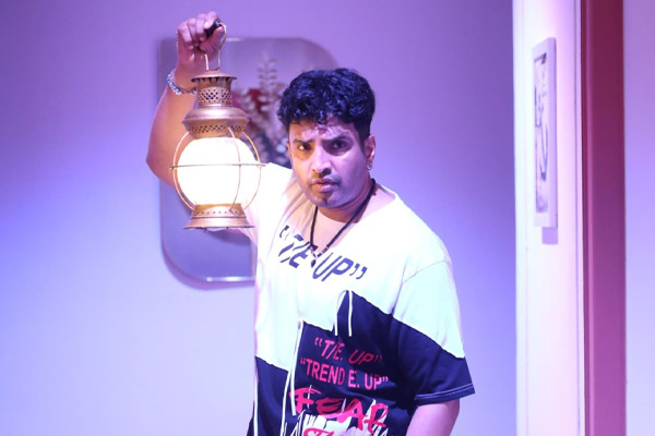santhanam in devils double next level movie review