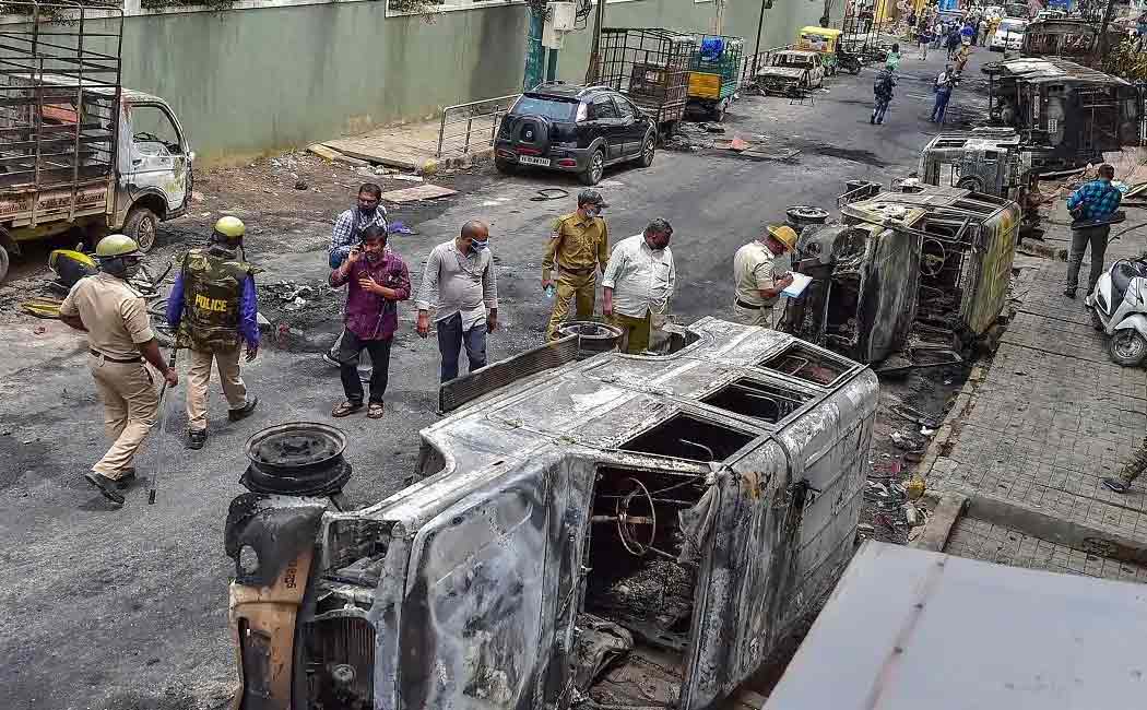 karnataka to follow uttarpardesh idea to punish protestors