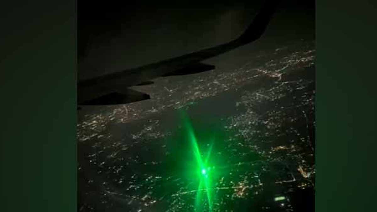 Laser beam aimed at plane again - police investigation