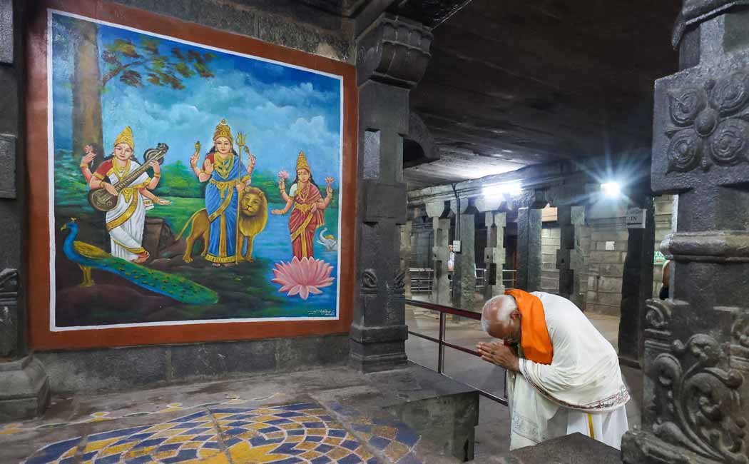 PM Modi before meditation at Vivekananda Mandapam Photos