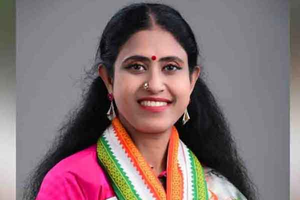 Who is the Chairman of Tamil Nadu Congress Committee? Female executives compete!