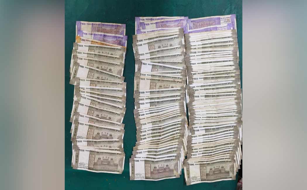 rs 69,000 cash was seized raid conducted atTrichy Regional Transport Office
