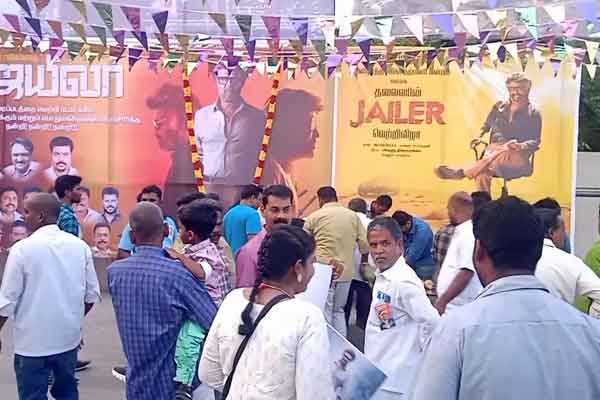 Jailer wins; Fans are excited in Vellore