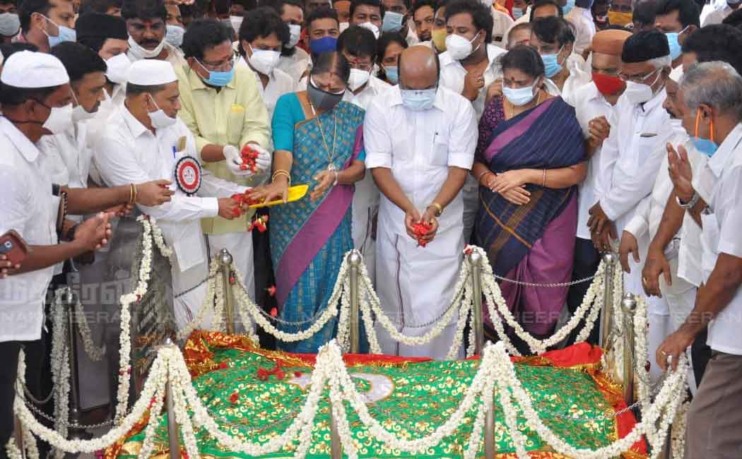 AIADMK pays homage to Gaide Millat Memorial