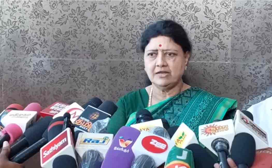 Sasikala addressed press and talk about admk