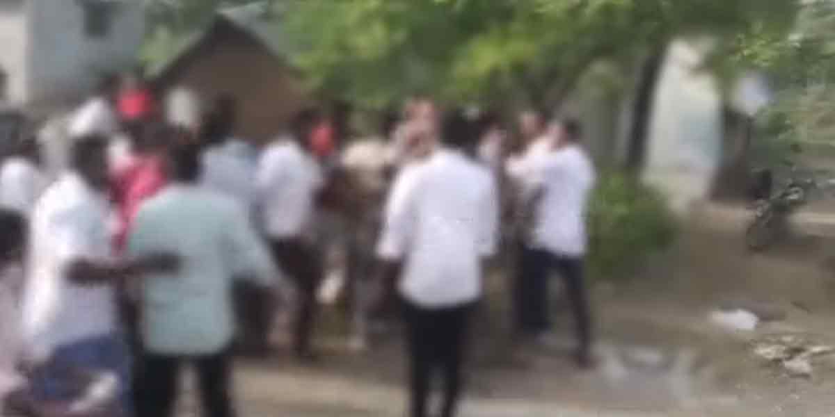 Clash between two parties-commotion near Thalaivasal