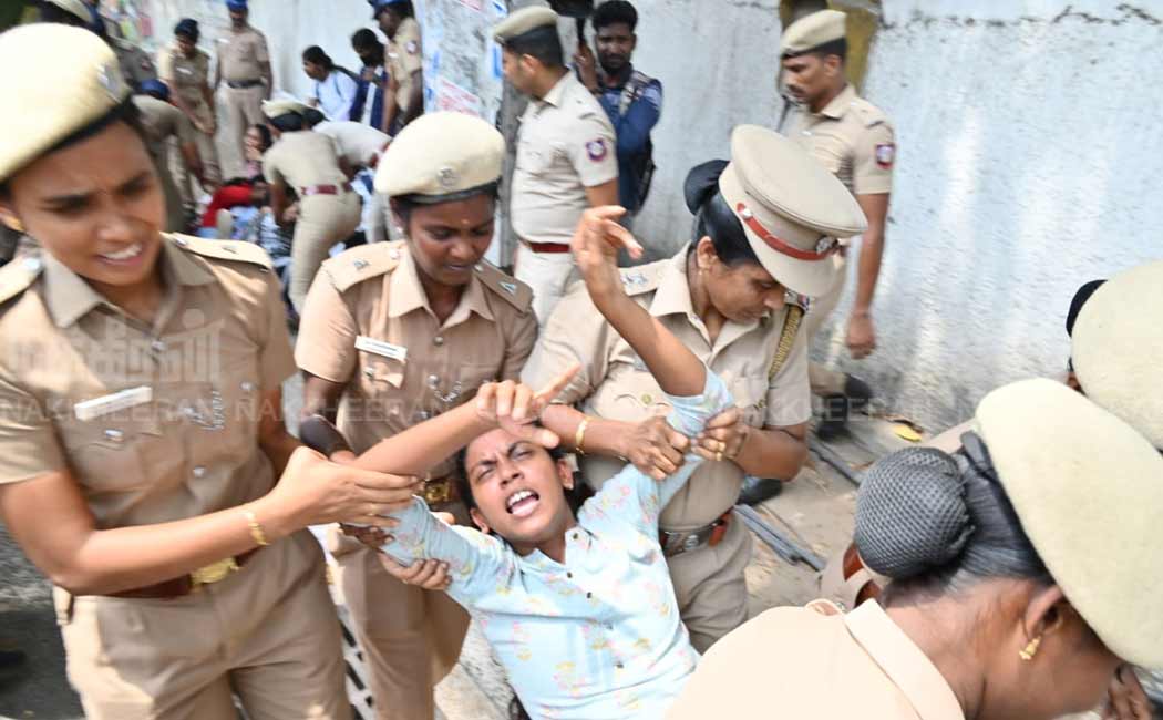 Indian Students Union protests against US for Incident students (Pictures)
