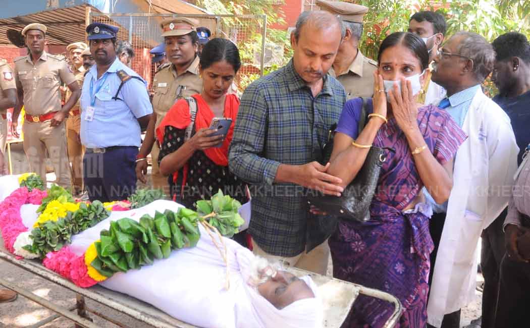 Nalini was upset and shed tears for passed away of SanthanNalini was upset and shed tears for passed away of SanthanNalini was upset and shed tears for passed away of Santhan