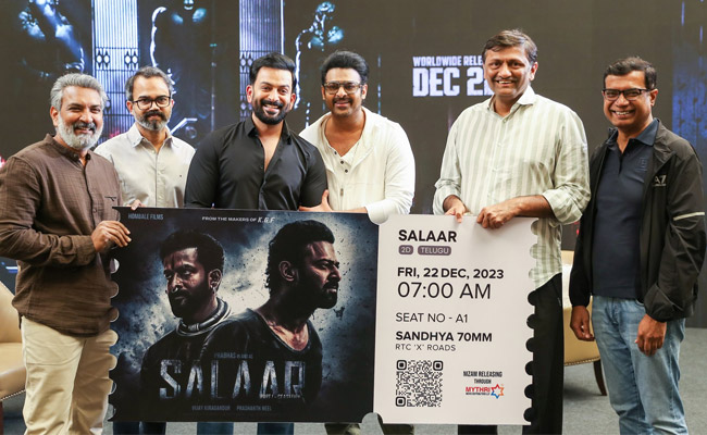 ss rajamouli buys the first ticket of Salaar