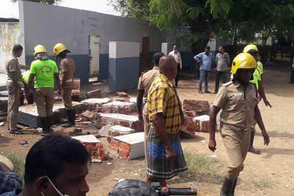 Nellai School compound issue