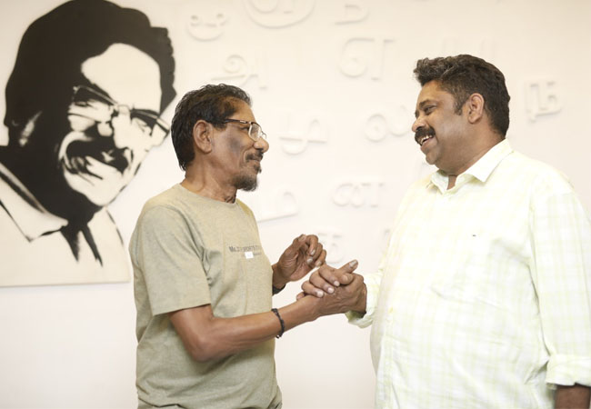 Bharathiraja flexible after watching 'Mamanithan' movie!