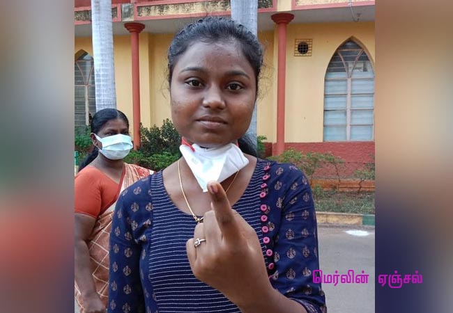 To whom do young women vote? Listen to what I have to say!