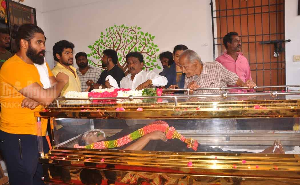 Actor Mylaswamy passes away; Celebrities Pay Tribute