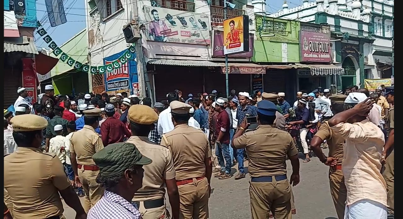 The sudden rally of Muslim youth
