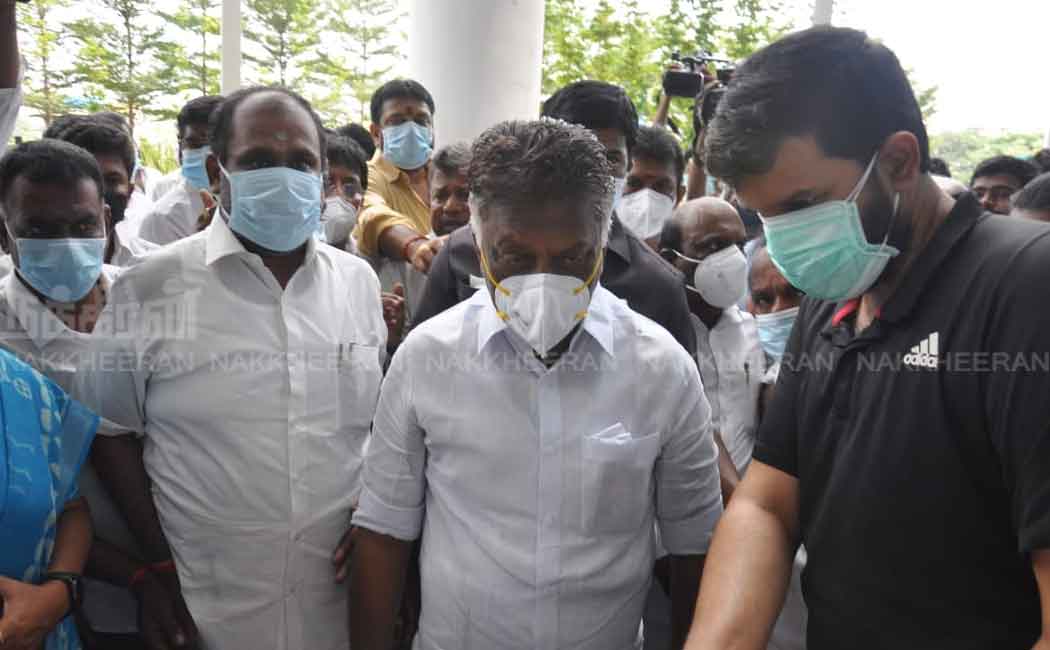 Party leaders and movie celebrities pay homage to OPS wife
